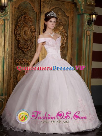 Mao Dominican Republic Organza Modest Light Pink Organza and Satin Quinceanera Dress With Off The Shoulder Neckline Appliques Decorate - Click Image to Close