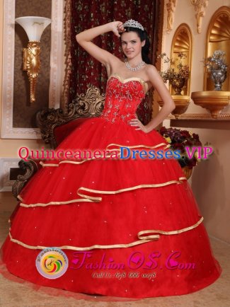Banyalbufar Spain Stylish Red Ruffles Layered Sweetheart Ball Gown Quinceanera Dress With Satin and Tulle Beading Decorate