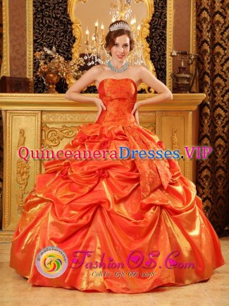 Hamilton Ohio/OH Unique Orange Red For Popular Quinceanera Dress With Hand Made Flowers and Pick-ups