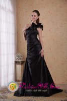 Kapaa Hawaii/HI Black A-line Court Train Taffeta Beading and Ruch Quinceanera Dama Dress With One Shoulder
