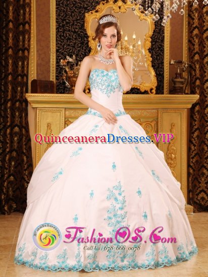 Flowood Mississippi/MS Exquisite Appliques Over Skirt For Sweetheart Quinceaners Dress White Ball gown - Click Image to Close