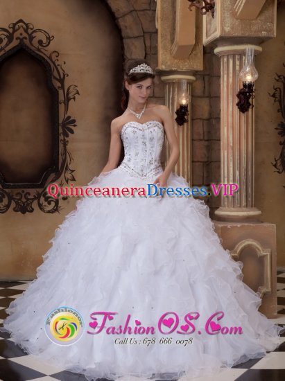 Alexander City Alabama/AL Embroidery With Beading Ruffles White Sweetheart Ball Gown Quinceanera Dress For Floor-length - Click Image to Close