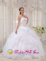 Pohjois-Savo Finland Modest White Ruffles Elegant Quinceanera Dress With Sweetheart Appliques and Ruch Organza