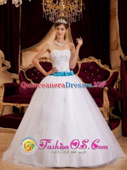 Greenville TX Sashes and Appliques Decorate Bodice For Strapless white Quinceanera Dress - Click Image to Close