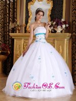 Commerce TX Appliques Decorate For Vintage White Strapless Quinceanera Dress With White Tulle(SKU QDZY283y-6BIZ)