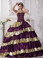 Council Bluffs Iowa/IA Beautiful Embroidery Decorate Purple and Gold Quinceanera Dress With Floor-length Taffeta