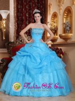 Aqua Blue Appliques Decorate Organza Sweet Quinceanera Dress With Strapless Floor-length