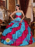 Fairview Pennsylvania/PA Embroidery Decorate With Discount Aqua Blue and Red Quinceanera Dress