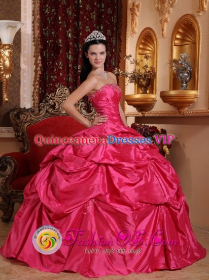 Dalhart TX Fashionable Hot Pink Ball Gown Strapless Christmas Party dress With Pick-ups and Ruch For Sweet 16 - Click Image to Close