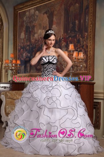 Gladbeck Cute White Rufflesd Layers Quinceanera Dress With Zebra Strapless Organza ball gown - Click Image to Close