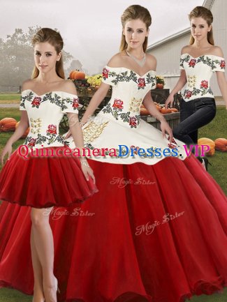 Floor Length Lace Up Quince Ball Gowns White And Red for Military Ball and Sweet 16 and Quinceanera with Embroidery