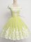 Yellow Green Zipper Quinceanera Court of Honor Dress Lace Cap Sleeves Knee Length