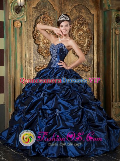 Gstaad Switzerland Pretty Strapless Sweetheart Navy Blue Quinceanera Dress with Picks-up Taffeta Ball Gown - Click Image to Close