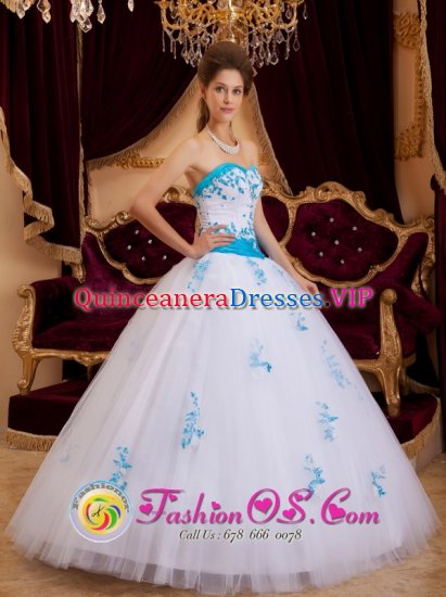 Hockessin Delaware/ DE A-line Sweetheart Aqua and White Quinceanera Dress With Appliques Tulle In South Carolina - Click Image to Close