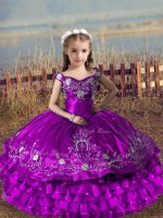 Floor Length Purple Little Girl Pageant Gowns Satin and Organza Sleeveless Embroidery and Ruffled Layers