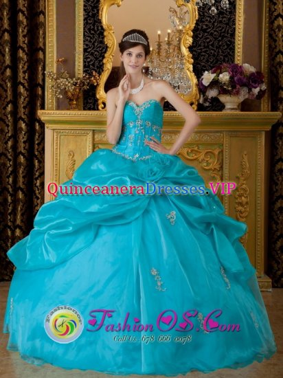 Appliques Decorate Sweetheart Bodice Teal Quinceanera Dress For Hand Made Flower and Pick-ups in Alpine CA - Click Image to Close