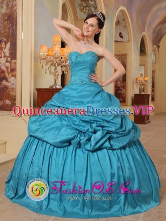 Ourense Spain Wonderful Teal Quinceanera Dress With Pick-ups Sweetheart Neckline Taffeta Ball Gown