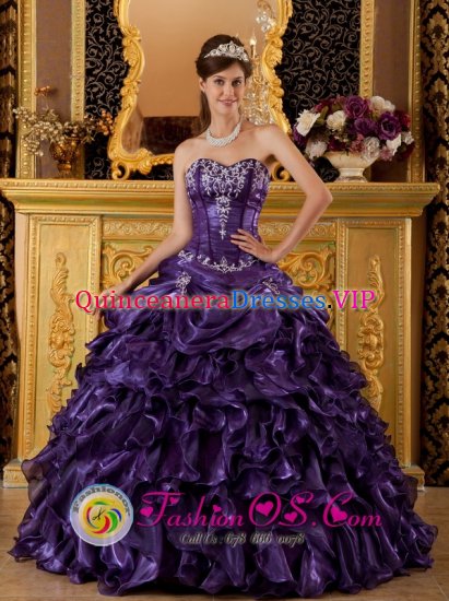 Gorgeous Organza Sweet 16 Quinceanera Dress With Purple Sweetheart Ruffle Decorate In Kalgoorlie WA - Click Image to Close