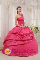 Modern Hot Pink Stylish Quinceanera Dress With One Shoulder Neckline Beading and Pick-ups Decorate In Dearborn Heights Michigan/MI