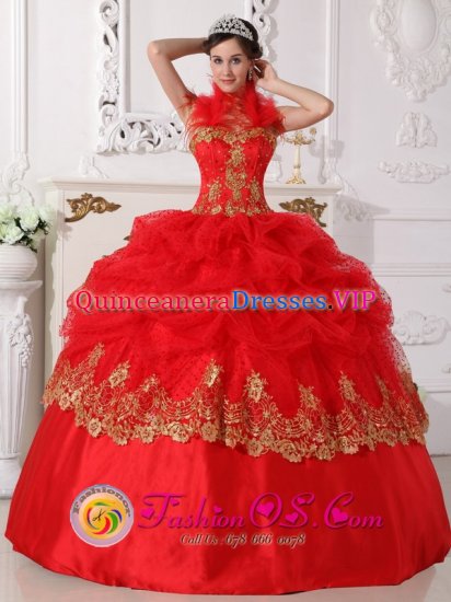 Rambouillet France Hot Pink Halter Embroidery Special Quinceanera Gowns With Pick-ups For Sweet 16 - Click Image to Close