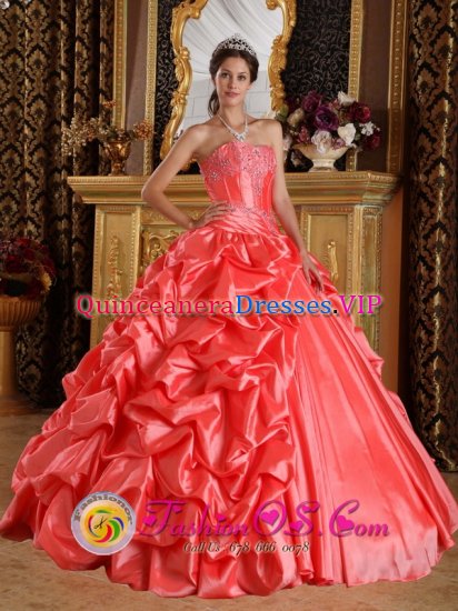 Stylish Orange Red Emboridery and Beading Sweet 16 Dress With Sweetheart Strapless Taffeta In Vryheid South Africa - Click Image to Close
