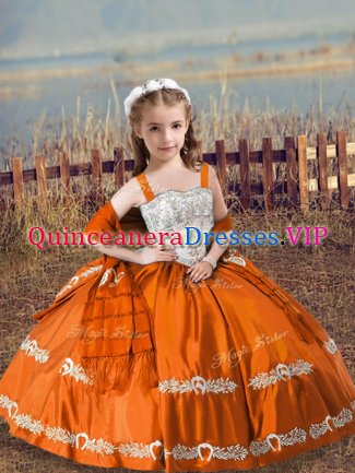 Great Floor Length Orange Red Child Pageant Dress Satin Sleeveless Beading and Embroidery