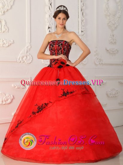 San Felipe colombia Red Beaded Decorate Bodice Quinceanera Dress For Strapless Brand New Style Satin and Organza Ball Gown - Click Image to Close