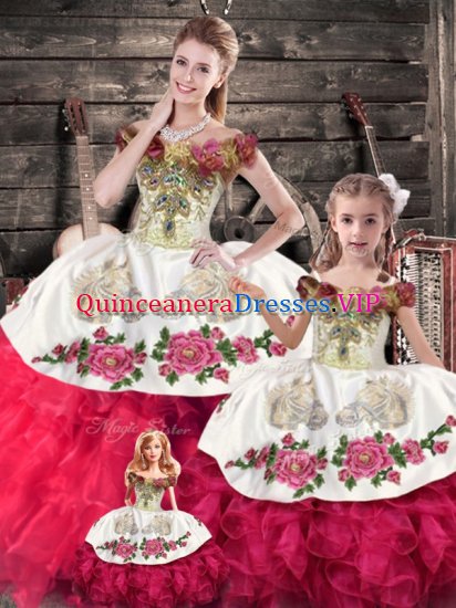 Off The Shoulder Sleeveless Organza Vestidos de Quinceanera Embroidery and Ruffles Lace Up - Click Image to Close