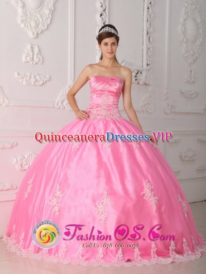 Bay City Texas/TX Floor-length and Strapless Appliques Decorate Bodice Rose Pink Quinceanera Dress - Click Image to Close
