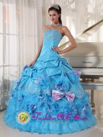 Williamsport Pennsylvania/PA Appliques Decorate Bust Strapless Romantic Aqua Quinceanera Dress With Pick-ups and Bowknot Ball Gown