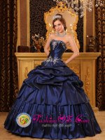 Fusagasuga colombia Remarkable Navy Blue Taffeta Strapless Quinceanera Dress with Appliques and Beading Decorate