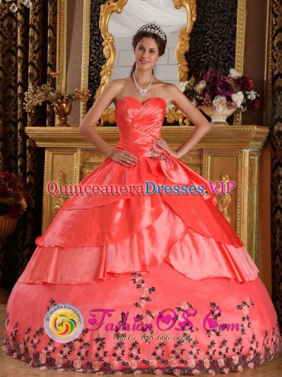 Rangeley Maine/ME Watermelon Red For Affordable Sweetheart Quinceanera Dress With Appliques And Ruffles - Click Image to Close