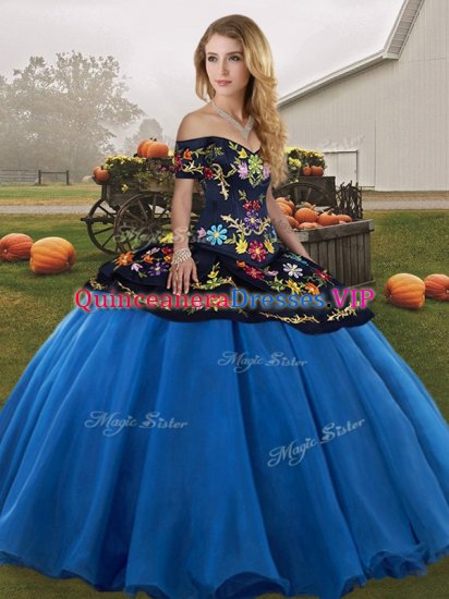 Classical Off The Shoulder Sleeveless Tulle Ball Gown Prom Dress Embroidery Lace Up - Click Image to Close