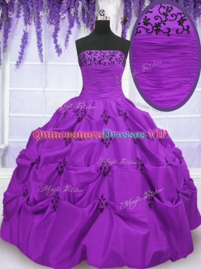 Sleeveless Embroidery and Pick Ups Lace Up Ball Gown Prom Dress - Click Image to Close