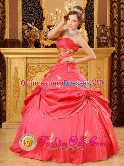 Saint Paul Minnesota/MN Stylish Strapless Watermelon Red Beading and Appliques Quinceanera Dress Party Style - Click Image to Close