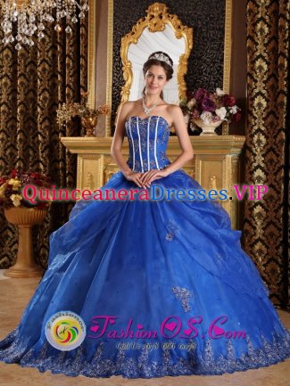 Popular Royal Blue Quinceanera Dress with Sweetheart Appliques and Pick-ups in Boiling Springs Carolina/NC
