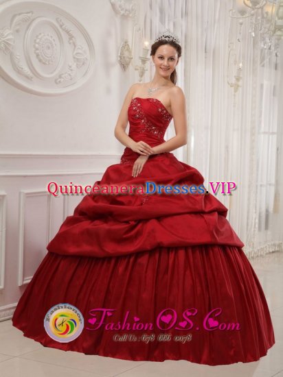 D ramatic Ruffles Decorate Wine Red Quinceanera Dress IN Katonah NY - Click Image to Close