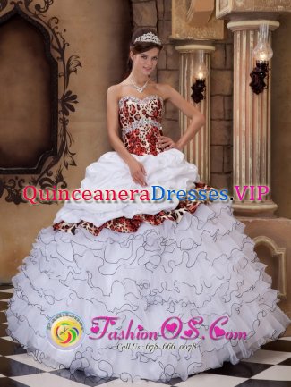 Elegent White Ball Gown Sweetheart Floor-length Organza and Leopard Ruffles Quinceanera Dress in Stockton CA