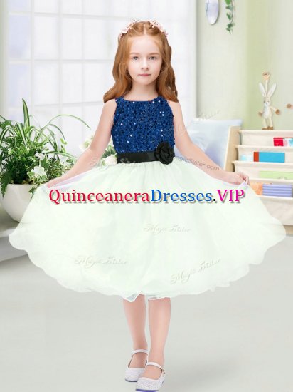 Sequins and Hand Made Flower Little Girls Pageant Gowns Blue And White Zipper Sleeveless Knee Length - Click Image to Close