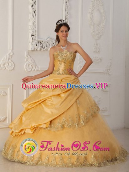 Truth or Consequences New mexico /NM Gorgeous Gold Quinceanera Dress In New York Lace Strapless Floor-length Taffeta and Tulle Ball Gown - Click Image to Close