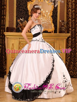 Petersburg Virginia/VA Floral Embroidery On Satin Classical White and Black Quinceanera Dress Strapless Ball Gown