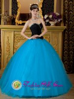 Winona Minnesota/MN Teal and Black Exquisite Taffeta and Tulle Quinceanera Dress With Sweetheart Beaded Decorate