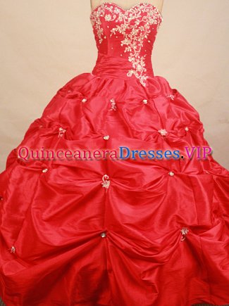 Beautiful ball gown sweetheart-neck floor-length taffeta red appliques qith beading quinceanera dresses FA-X-070
