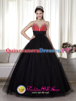 Goshen Indiana/IN Fashionable Tull Black and Red Princess Beaded Sweetheart Quinceanera Dress