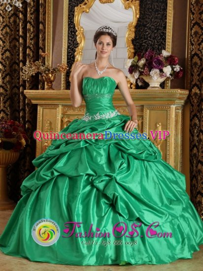 Fougeres France Spring Green With Pick-ups Appliques Decorate Waist For Romantic Strapless Quinceanera Dress - Click Image to Close