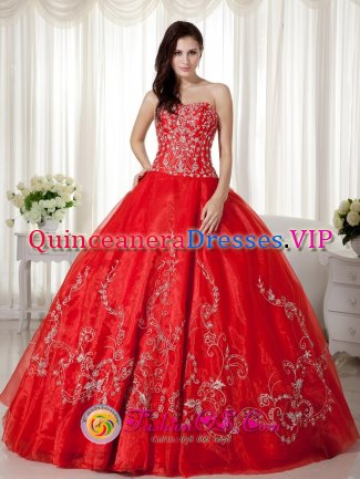 Barnet Vermont/VT Remarkable Red Sweetheart Neckline Beaded and Embroidery Decorate For Quinceanera Dress
