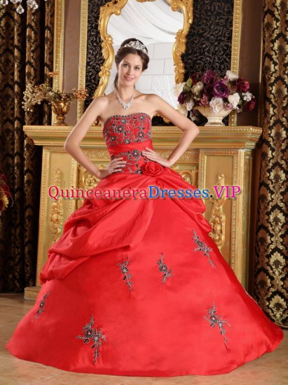 Hayden Lake Idaho/ID Discount Red Strapless Quinceanera Dress With Embroidery Decorate - Click Image to Close