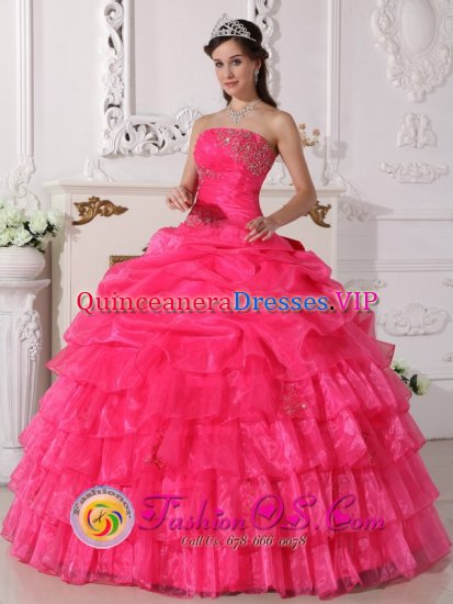 Gorgeous Ruffles Layered Hot Pink Beaded Decrate Bust and Ruch Sweet Quinceanera Gowns With Floor length In Yacuiba Blivia - Click Image to Close