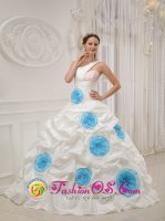 Clyro Powys Beautiful One Shoulder Neckline White Flowers Decorate Quinceanera Dress With ruffles
