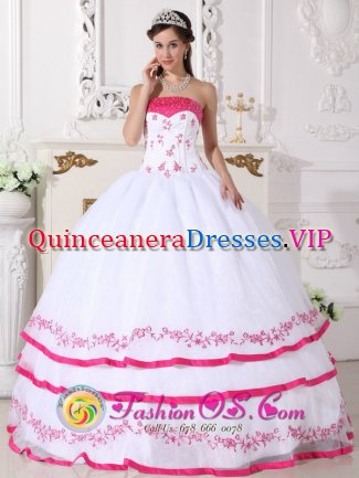 Briedel Multi-color Ruched Layered Appliques Quinceanera Gowns With Strapless For Sweet 16
